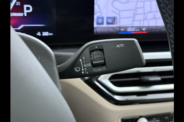 BMW i4 eDrive40 340pk High Executive 84kWh SOH 99% Pano-Dak/Hefdak SportSt+Leer+(Stuur+)Verwarmd 360°Camera Adaptive-Cruise+s&go Park-A Semi-Autopilot Drive-Assist-pro Active-Guard-Plus Elektr.Achterklep Draadl-Lader BAS ESP BMW Individual interieurlijsten Pianolak schwarz BMW Individual Exterieur Line Aluminium satiniert BMW Copilot-pack Dodehoekdetectie/correctie, Kruisend-verkeer-Detectie, rijstrooksensor met correctie, rondomzicht camera, uitwijk assistent) 0-100 5,6 sec. 1600kg trekvermogen! € 73.000 nieuw