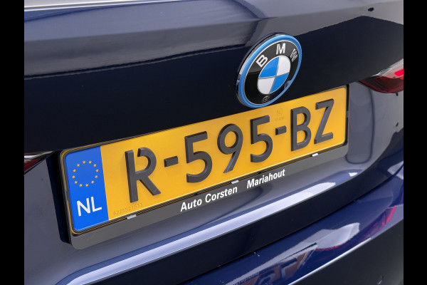 BMW i4 eDrive40 340pk High Executive 84kWh SOH 99% Pano-Dak/Hefdak SportSt+Leer+(Stuur+)Verwarmd 360°Camera Adaptive-Cruise+s&go Park-A Semi-Autopilot Drive-Assist-pro Active-Guard-Plus Elektr.Achterklep Draadl-Lader BAS ESP BMW Individual interieurlijsten Pianolak schwarz BMW Individual Exterieur Line Aluminium satiniert BMW Copilot-pack Dodehoekdetectie/correctie, Kruisend-verkeer-Detectie, rijstrooksensor met correctie, rondomzicht camera, uitwijk assistent) 0-100 5,6 sec. 1600kg trekvermogen! € 73.000 nieuw