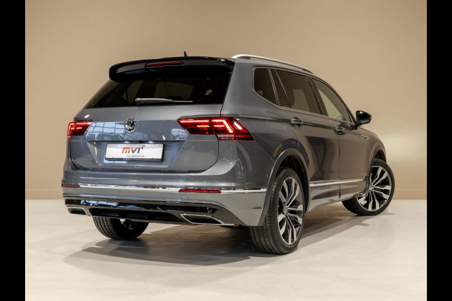 Volkswagen Tiguan Allspace 2.0 TSI 4Motion 2x R-Line 7 Persoons / 220pk / Trekhaak / Dynaudio / Leder / Rondomzicht camera /