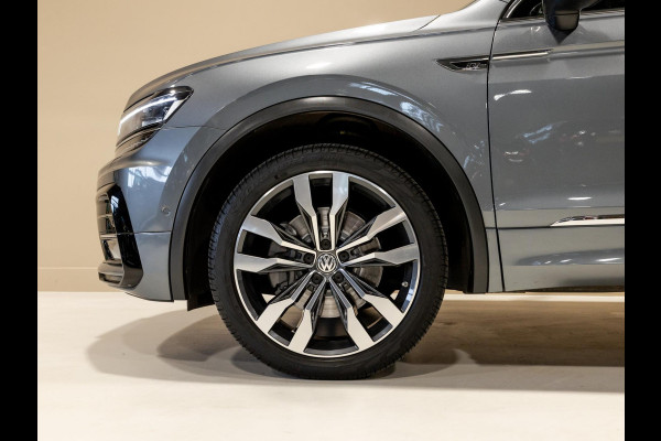 Volkswagen Tiguan Allspace 2.0 TSI 4Motion 2x R-Line 7 Persoons / 220pk / Trekhaak / Dynaudio / Leder / Rondomzicht camera /