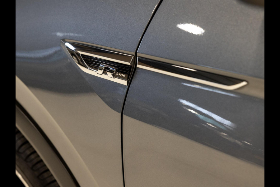 Volkswagen Tiguan Allspace 2.0 TSI 4Motion 2x R-Line 7 Persoons / 220pk / Trekhaak / Dynaudio / Leder / Rondomzicht camera /