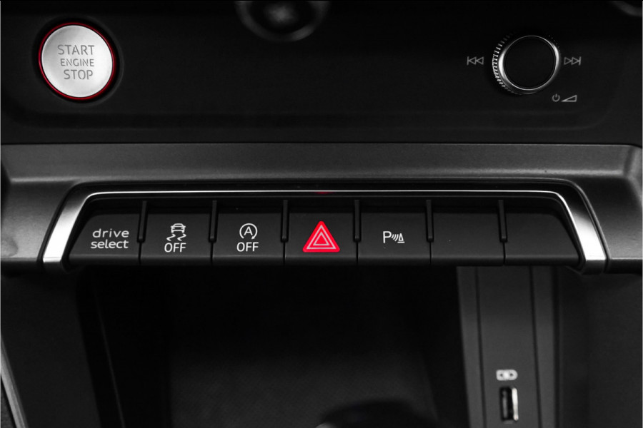 Audi Q3 Sportback TFSI RS Pano B&O 21" Zwart Optiek