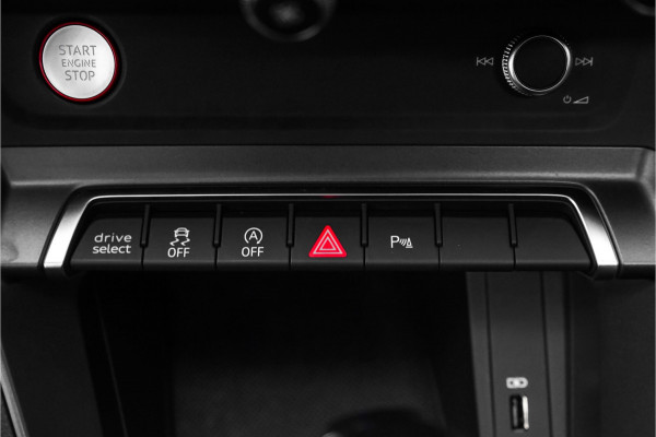 Audi Q3 Sportback TFSI RS Pano B&O 21" Zwart Optiek