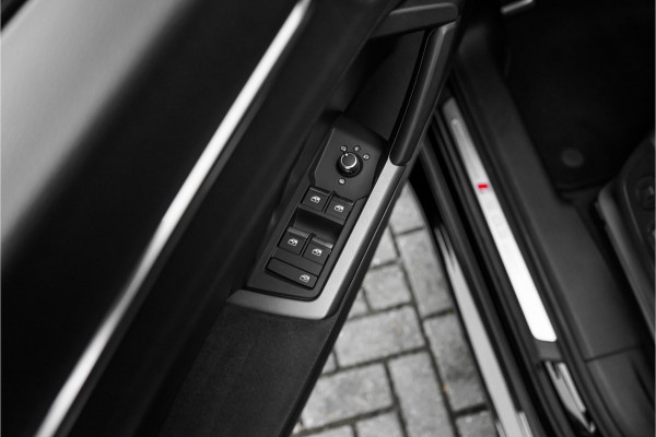 Audi Q3 Sportback TFSI RS Pano B&O 21" Zwart Optiek