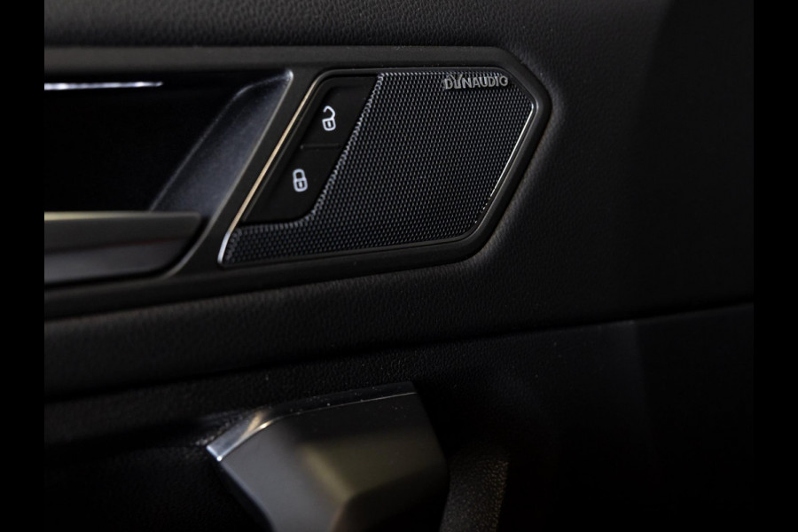 Volkswagen Tiguan Allspace 2.0 TSI 4Motion 2x R-Line 7 Persoons / 220pk / Trekhaak / Dynaudio / Leder / Rondomzicht camera /