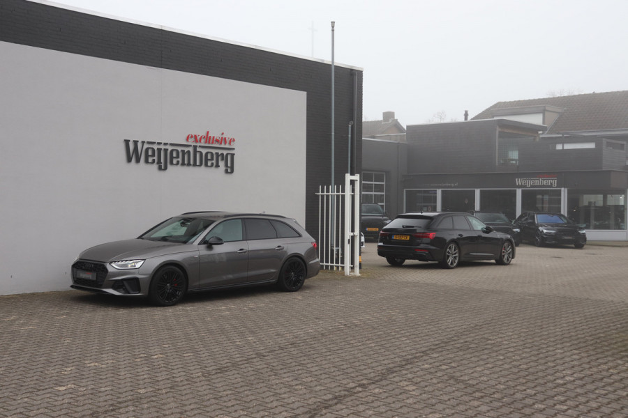 Audi A4 Avant 45 TFSI Quattro S-line Black Optic Massage HU Disp. Matrix Trekhaak