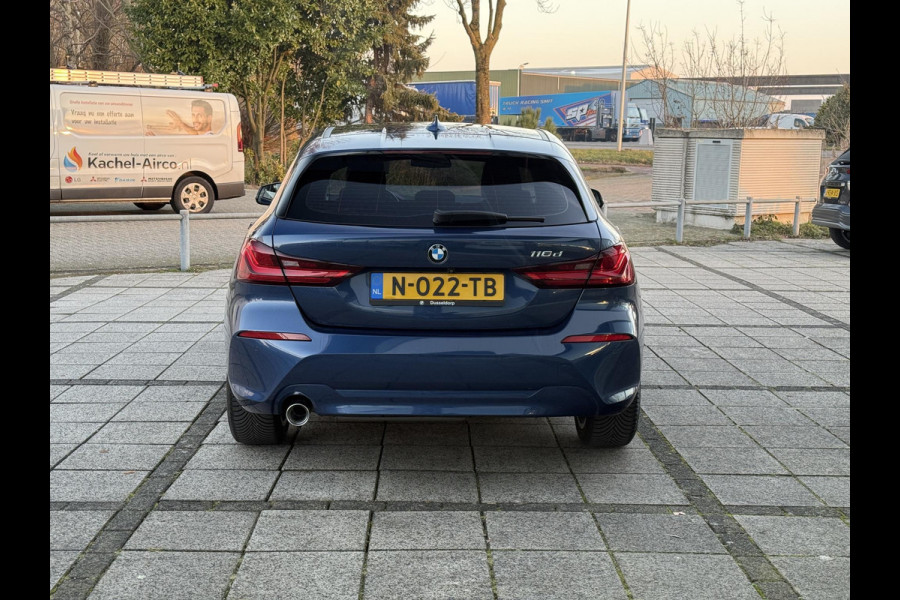 BMW 1-serie 116d Aut. Executive Bus. Edition | Facelift | Navi | Camera | Virtual i-Cockpit |