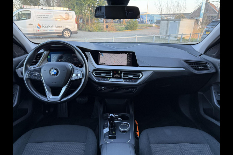 BMW 1-serie 116d Aut. Executive Bus. Edition | Facelift | Navi | Camera | Virtual i-Cockpit |