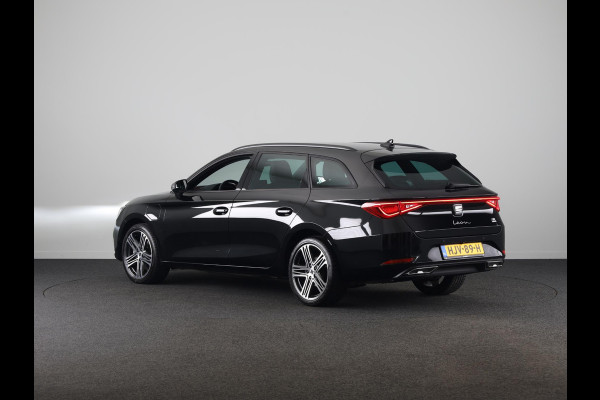 Seat Leon Sportstourer 1.5 TSI e-Hybrid FR PHEV First Edition 204 pk Automaat | Verlengde garantie | Navigatie | Parkeersensoren | Achteruitrijcamera | Adaptieve cruise control |