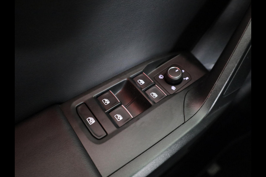 Seat Leon Sportstourer 1.5 TSI e-Hybrid FR PHEV First Edition 204 pk Automaat | Verlengde garantie | Navigatie | Parkeersensoren | Achteruitrijcamera | Adaptieve cruise control |