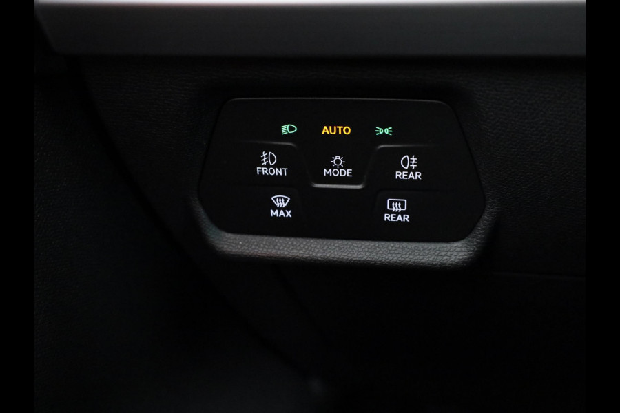 Seat Leon Sportstourer 1.5 TSI e-Hybrid FR PHEV First Edition 204 pk Automaat | Verlengde garantie | Navigatie | Parkeersensoren | Achteruitrijcamera | Adaptieve cruise control |