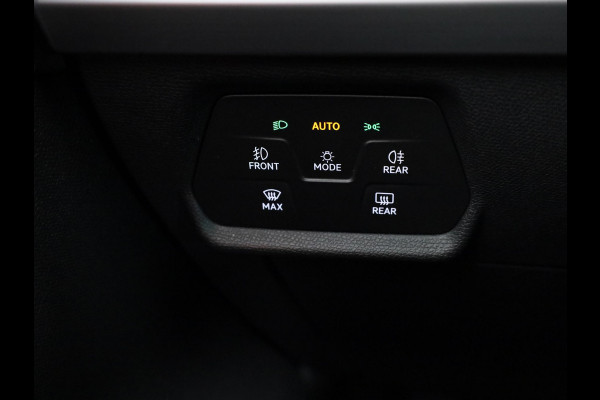 Seat Leon Sportstourer 1.5 TSI e-Hybrid FR PHEV First Edition 204 pk Automaat | Verlengde garantie | Navigatie | Parkeersensoren | Achteruitrijcamera | Adaptieve cruise control |