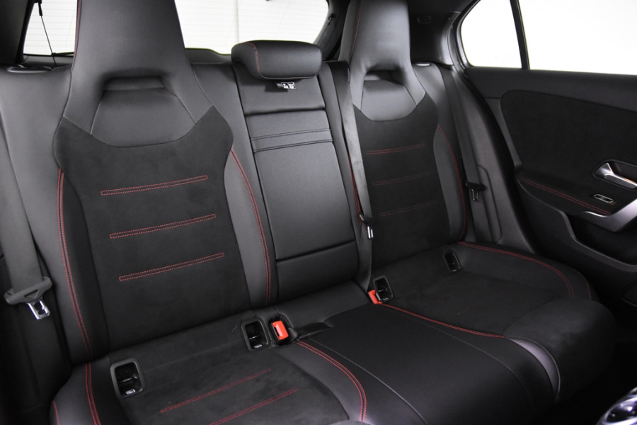 Mercedes-Benz A-Klasse 250 e AMG Line *1ste Eigenaar*Ambiente*Stoelverwarming*Standkachel*