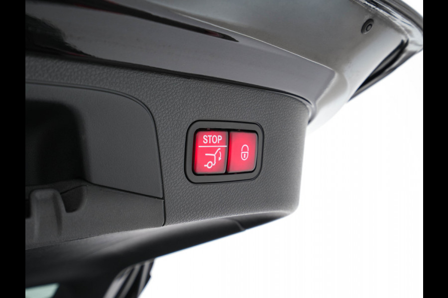 Mercedes-Benz EQC 400 4MATIC Business Solution 80 kWh {SOH-93%} (INCL-BTW) Aut *PANO | LEATHER | DIGI-WIDESCREEN | MEMORY-PACK | TOPVIEW | KEYLESS | HEATED-SPORTSEATS | DAB+ | PRIVACY-GLASS | TOWBAR | AMBIENTLIGHT | SHIFTPADDLES | 19' ALU*