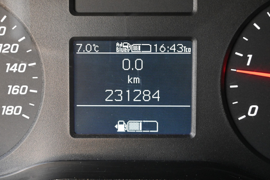 Mercedes-Benz Sprinter 516 CDI L3 Bakwagen met laadklep MBUX met Apple Carplay/Android auto