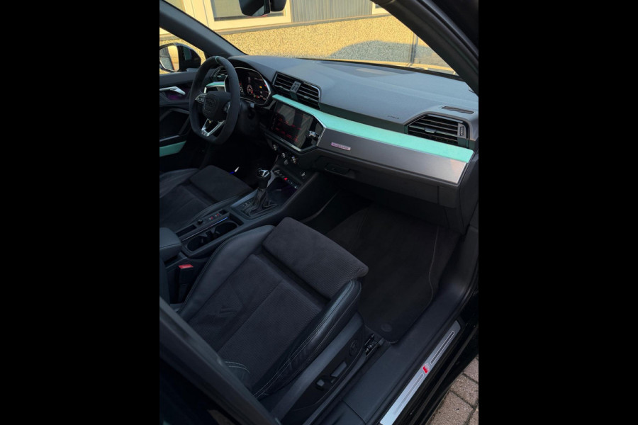 Audi Q3 45 TFSI Quattro 3x S-Line Sterrenhemel Tiffany B&O