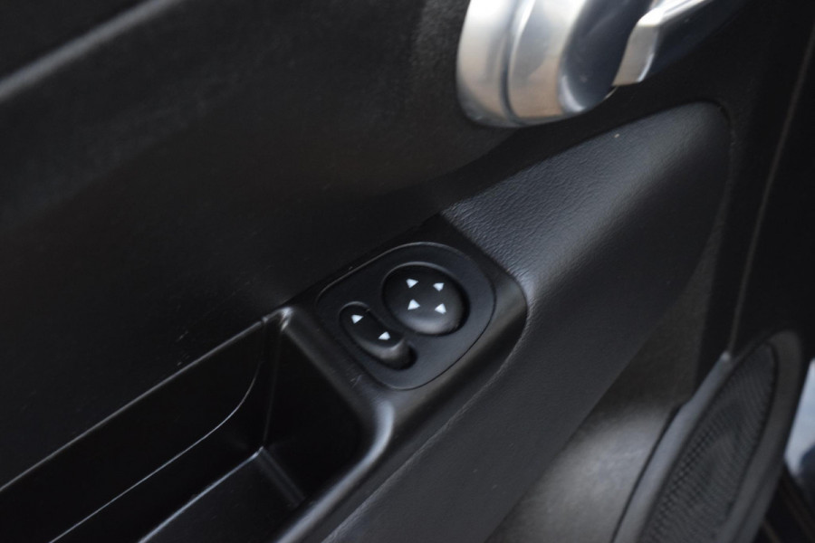 Fiat 500 1.0 Hybrid Sport|Schuifdak|Carplay|16"|Clima