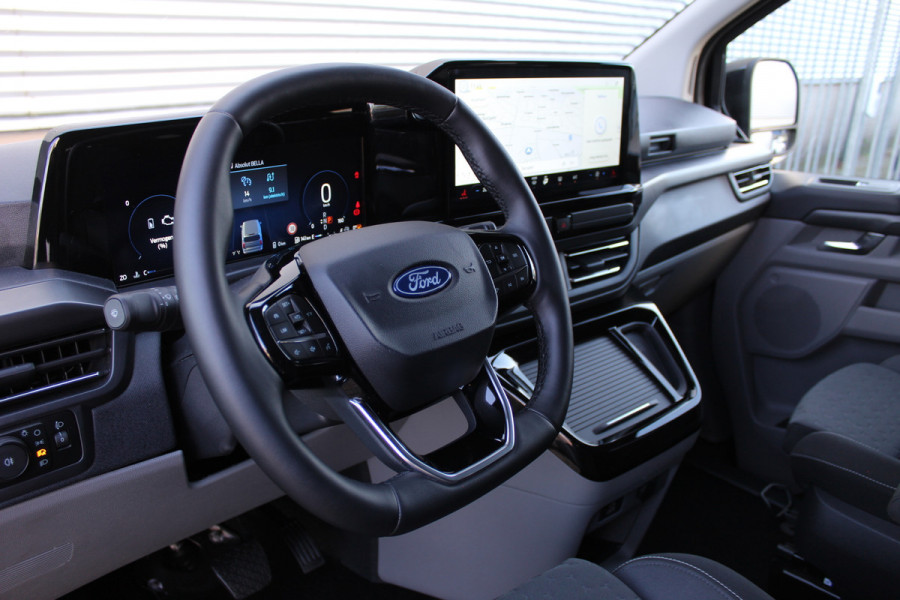 Ford Tourneo Custom 340 2.5 PHEV L1H1 Titanium | Trekhaak | 1 x Schuifdeur | Navigatie | Led | 8P