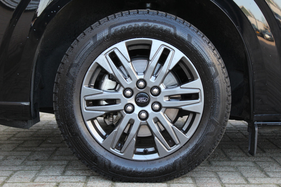 Ford Tourneo Custom 340 2.5 PHEV L1H1 Titanium | Trekhaak | 1 x Schuifdeur | Navigatie | Led | 8P