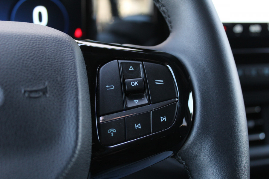 Ford Tourneo Custom 340 2.5 PHEV L1H1 Titanium | Trekhaak | 1 x Schuifdeur | Navigatie | Led | 8P