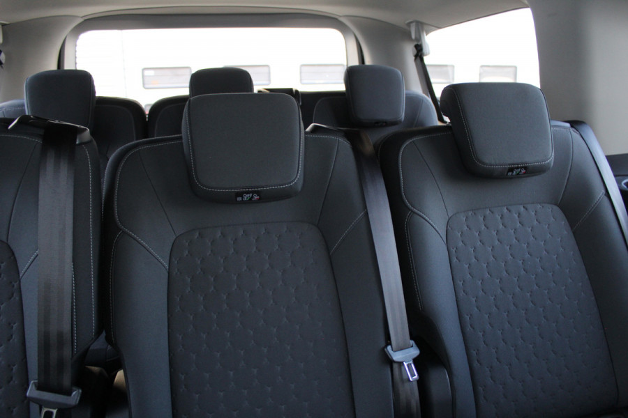 Ford Tourneo Custom 340 2.5 PHEV L1H1 Titanium | Trekhaak | 1 x Schuifdeur | Navigatie | Led | 8P