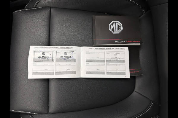 MG ZS EV Luxury 45 kWh {SOH-91%} (INCL-BTW) Aut. *PANO | LEATHER | CCS-FASTLOADER | KEYLESS | NAVI-FULLMAP | ADAPTIVE-CRUISE | CAMERA | HEATED-SPORTSEATS | CARPLAY | BLINDSPOT | DAB | LANE-ASSIST | 17''ALU*