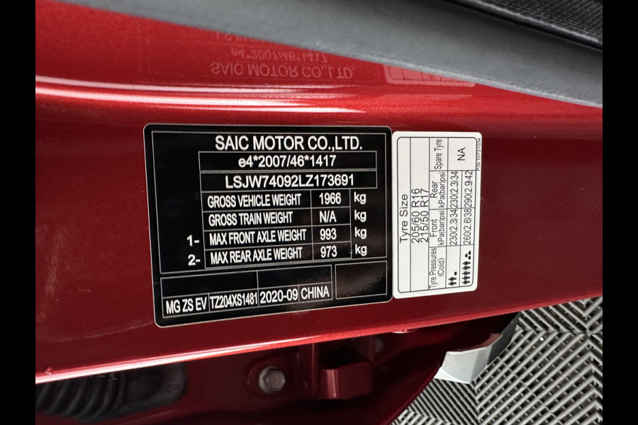 MG ZS EV Luxury 45 kWh {SOH-91%} (INCL-BTW) Aut. *PANO | LEATHER | CCS-FASTLOADER | KEYLESS | NAVI-FULLMAP | ADAPTIVE-CRUISE | CAMERA | HEATED-SPORTSEATS | CARPLAY | BLINDSPOT | DAB | LANE-ASSIST | 17''ALU*