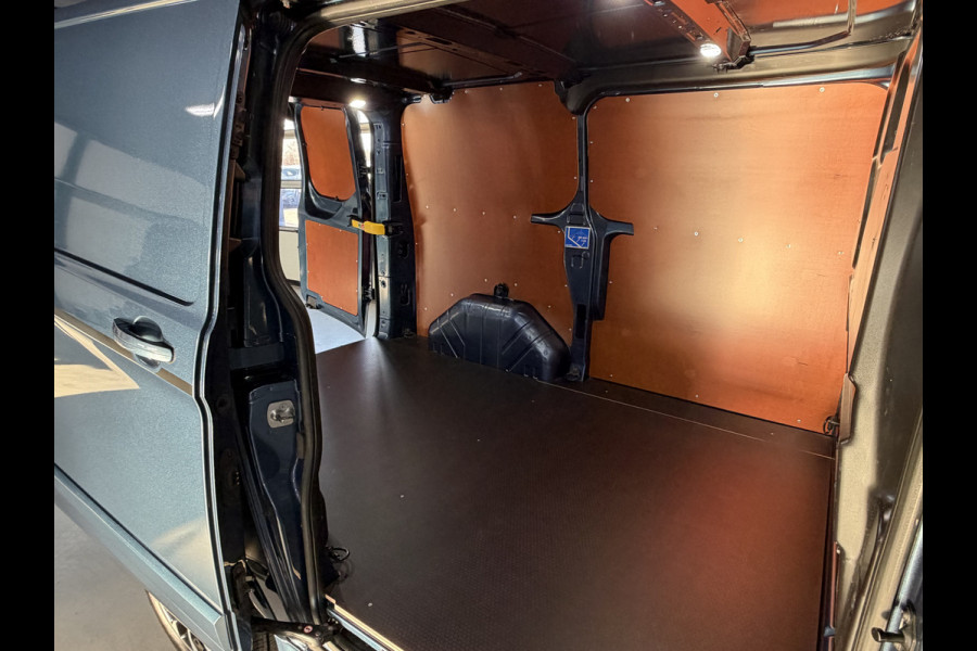 Ford Transit Custom 320 2.0 TDCI L1H1 185 PK AUT / Sport / Navi / Camera