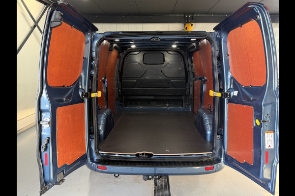 Ford Transit Custom 320 2.0 TDCI L1H1 185 PK AUT / Sport / Navi / Camera