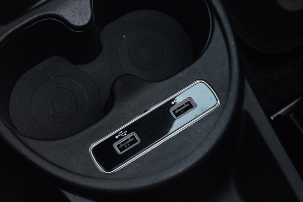 Fiat 500C 1.0 Hybrid Dolcevita|Luxe|Carplay|Unieke km!