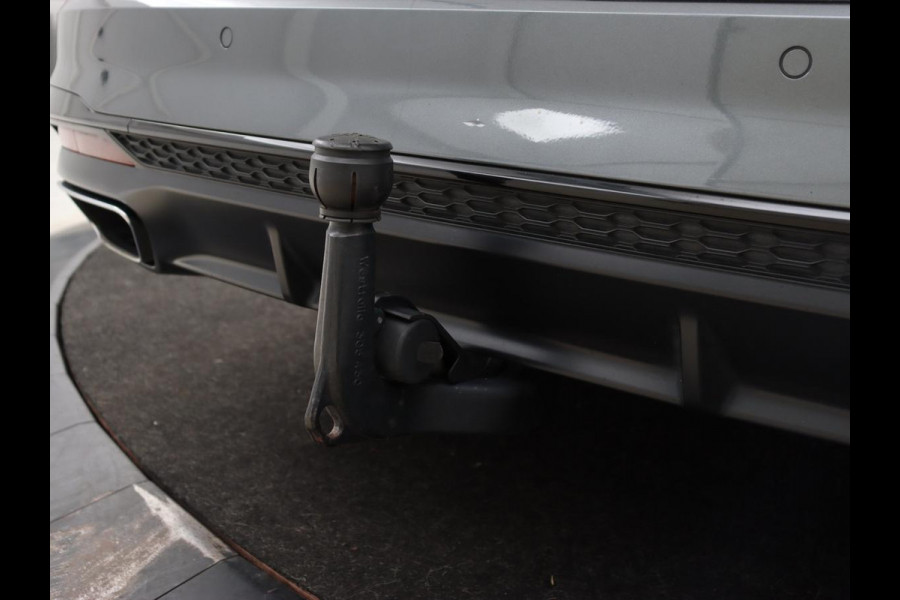 Audi A4 35 TFSI S edition Competion | Origineel NL | Trekhaak | Sfeerverlichting | Virtual Cockpit | Carplay | Sportstoelen | Half leder | Full LED | Navigatie | Parkeerhulp | Cruise control | S Line