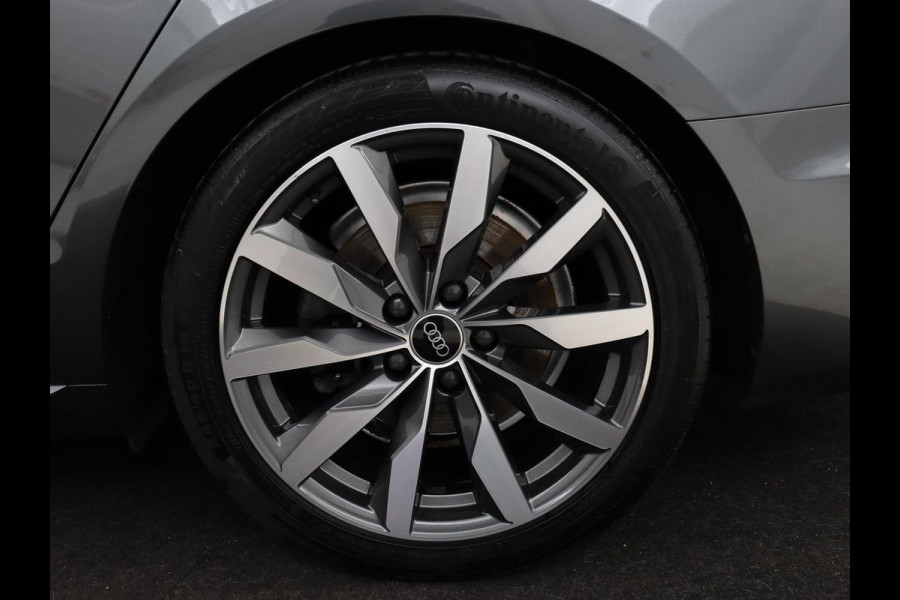 Audi A4 35 TFSI S edition Competion | Origineel NL | Trekhaak | Sfeerverlichting | Virtual Cockpit | Carplay | Sportstoelen | Half leder | Full LED | Navigatie | Parkeerhulp | Cruise control | S Line
