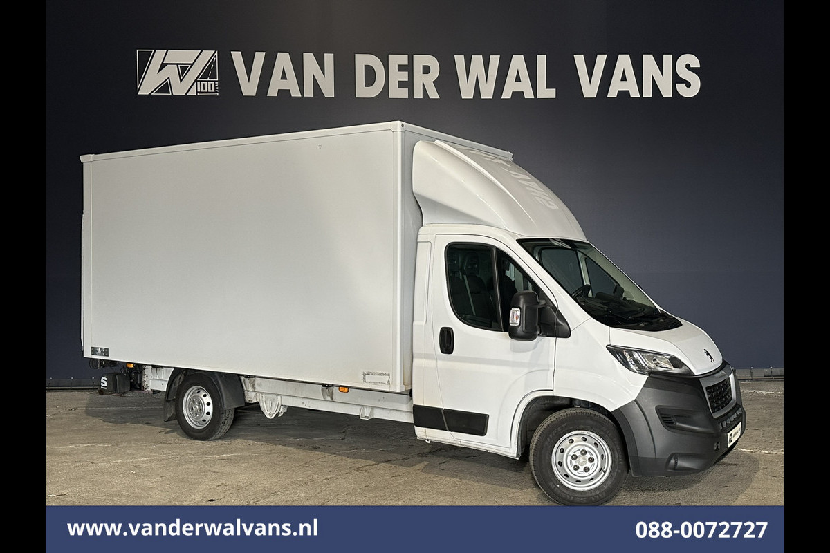 Peugeot Boxer 2.2 BlueHDi 141pk Bakwagen Laadklep Euro6 Airco | Camera | 985kg laadvermogen Bijrijdersbank
