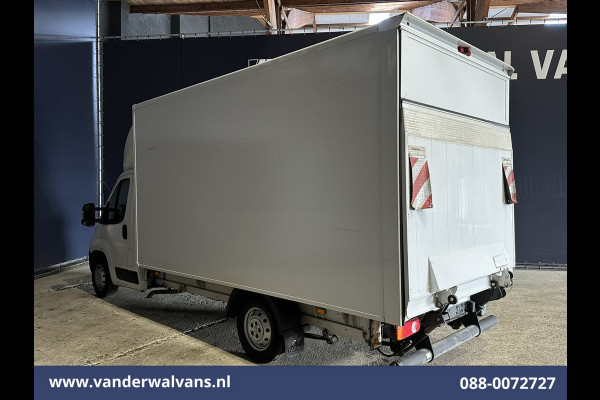 Peugeot Boxer 2.2 BlueHDi 141pk Bakwagen Laadklep Euro6 Airco | Camera | 985kg laadvermogen Bijrijdersbank