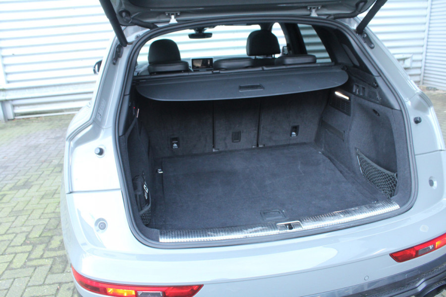 Audi Q5 2.0 TFSI 252pk quattro Sport S Line Black Edition Panoramadak Clima Cruise Navi Camera B&O Leder LMV Trekhaak 2400kg