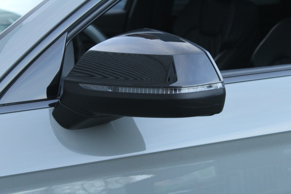 Audi Q5 2.0 TFSI 252pk quattro Sport S Line Black Edition Panoramadak Clima Cruise Navi Camera B&O Leder LMV Trekhaak 2400kg