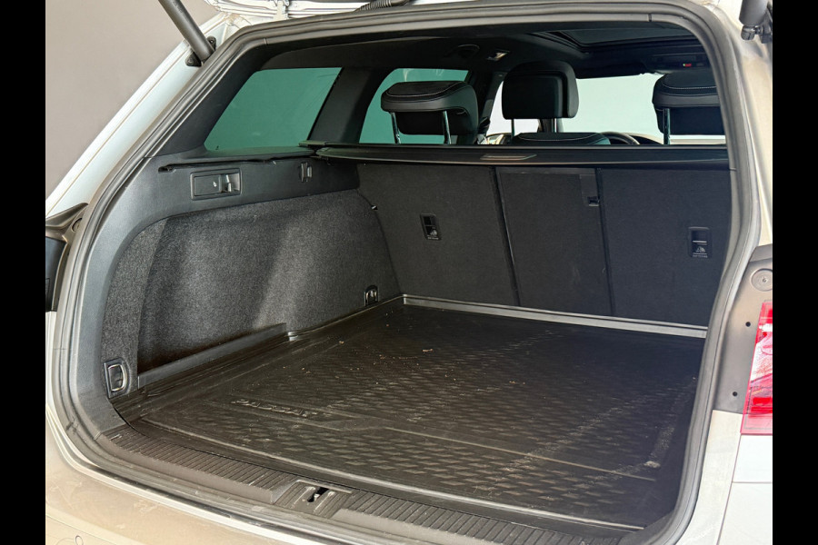 Volkswagen Passat Variant 1.5 TSI DSG R-Line Business + Pano|Leder|ACC|Dealer Onderhouden