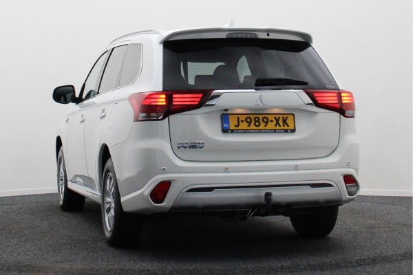 Mitsubishi Outlander 2.4 PHEV Pure SOH 94%, Keyless, Apple Carplay, Trekhaak, Camera, Stoelverwarming, PDC