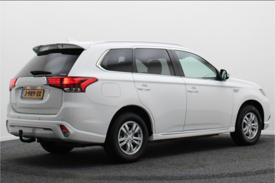 Mitsubishi Outlander 2.4 PHEV Pure SOH 94%, Keyless, Apple Carplay, Trekhaak, Camera, Stoelverwarming, PDC