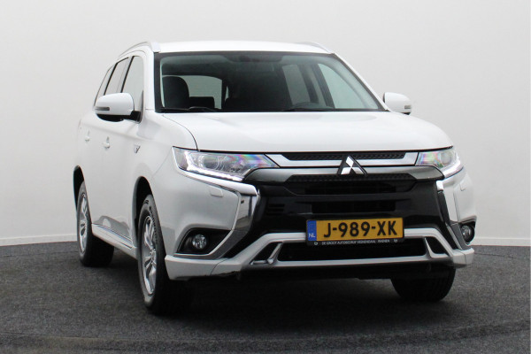 Mitsubishi Outlander 2.4 PHEV Pure SOH 94%, Keyless, Apple Carplay, Trekhaak, Camera, Stoelverwarming, PDC