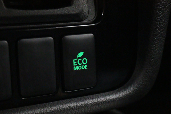 Mitsubishi Outlander 2.4 PHEV Pure SOH 94%, Keyless, Apple Carplay, Trekhaak, Camera, Stoelverwarming, PDC