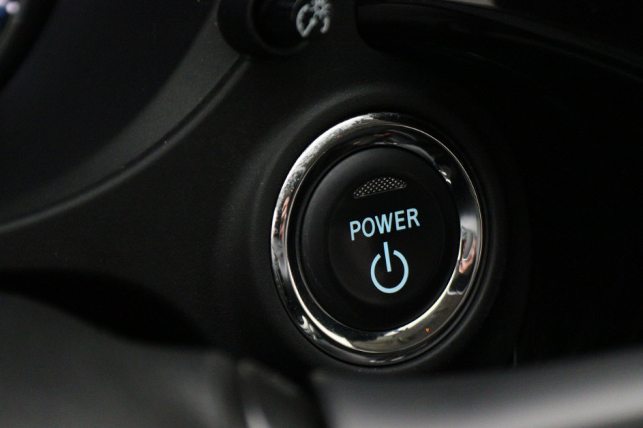 Mitsubishi Outlander 2.4 PHEV Pure SOH 94%, Keyless, Apple Carplay, Trekhaak, Camera, Stoelverwarming, PDC