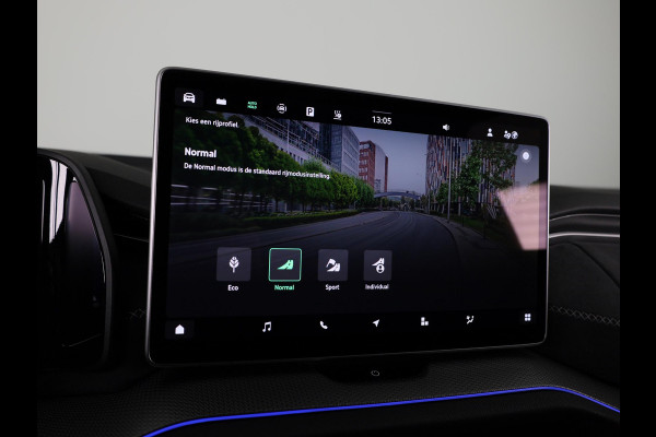 Škoda Kodiaq 1.5 TSI PHEV Sportline Business 204pk | 20 inch | Trekhaak | Panoramadak | Winter pakket |  Blind Spot | Adaptive Cruise | Stoelverwarming | Camera | Light & View