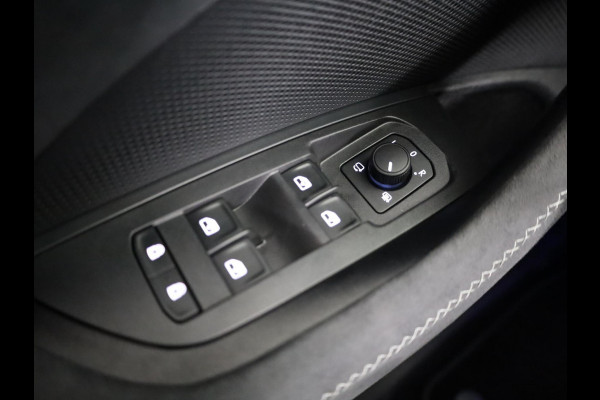 Škoda Kodiaq 1.5 TSI PHEV Sportline Business 204pk | 20 inch | Trekhaak | Panoramadak | Winter pakket |  Blind Spot | Adaptive Cruise | Stoelverwarming | Camera | Light & View