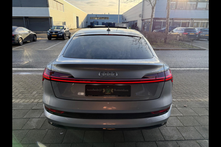 Audi e-tron Sportback 55 Quattro S edition 95 kWh LEER/PANO