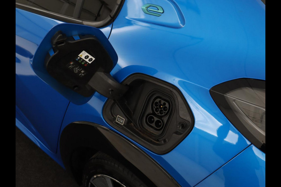 Peugeot e-208 EV GT Pack 50 kWh | Adaptive cruise | Carplay | Camera | Half leder | Keyless | Sportstoelen | Navigatie | Full LED