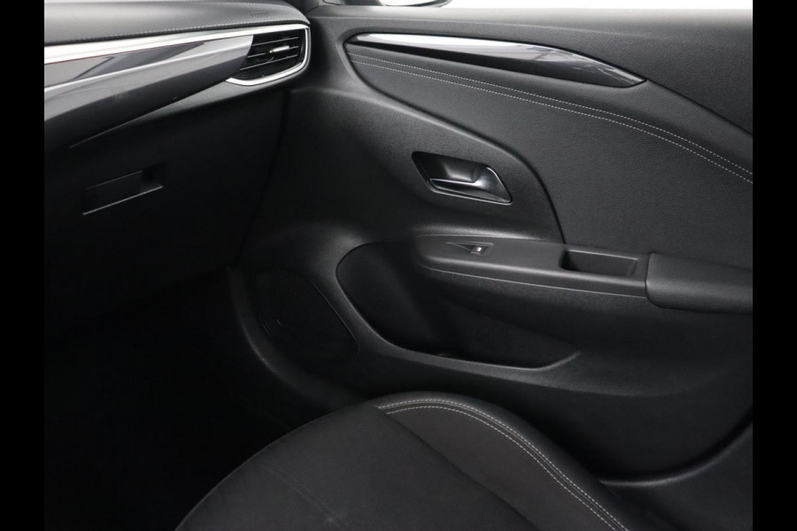 Opel CORSA-E Elegance 50 kWh | Stoelverwarming | Matrix LED | Camera | Carplay | Navigatie | Climate control | Cruise control | Stuurverwarming