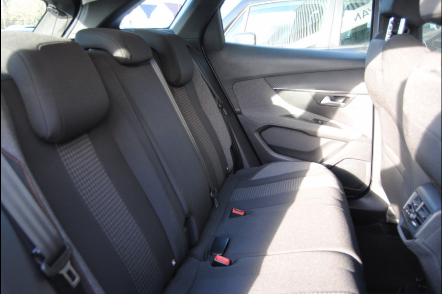 Peugeot 3008 1.2 PureTech ActiveP | Camera | Cruise | Apple Carplay