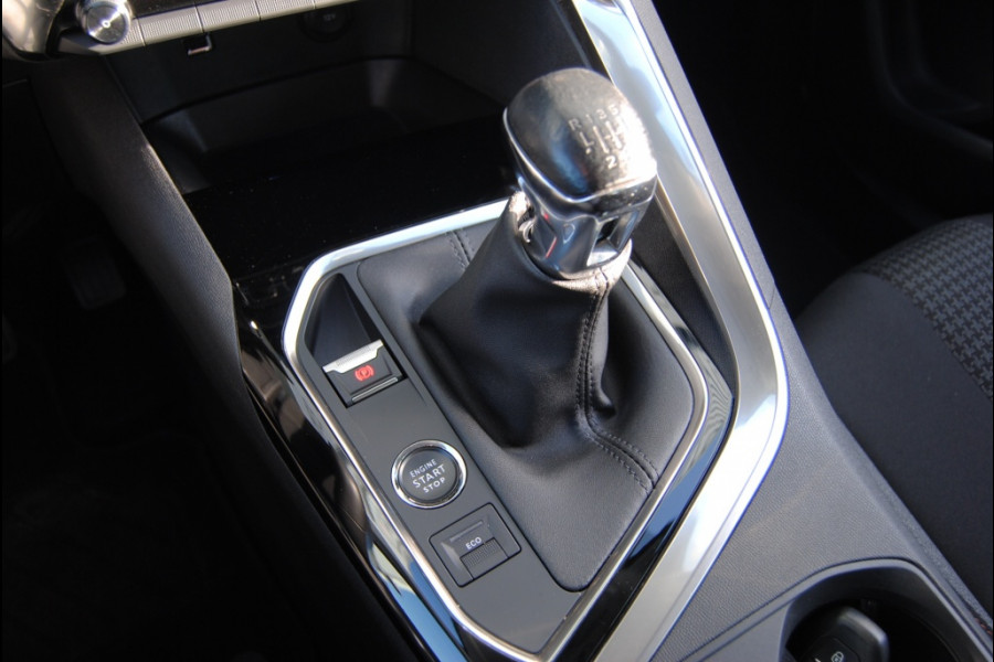 Peugeot 3008 1.2 PureTech ActiveP | Camera | Cruise | Apple Carplay