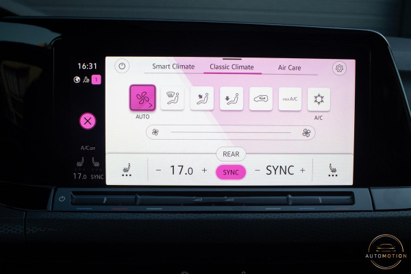 Volkswagen Golf 1.4 eHybrid GTE PANO IQ LIGHTS CAMERA ACC